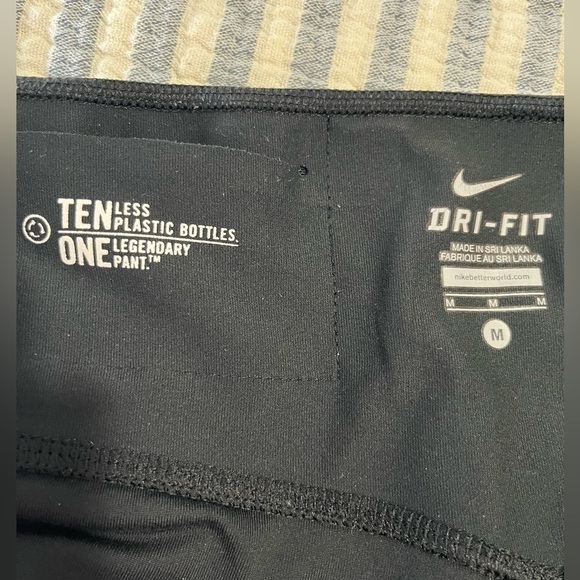 NIKE DRY FIT Wide Leg Capri - Picture 3 of 7